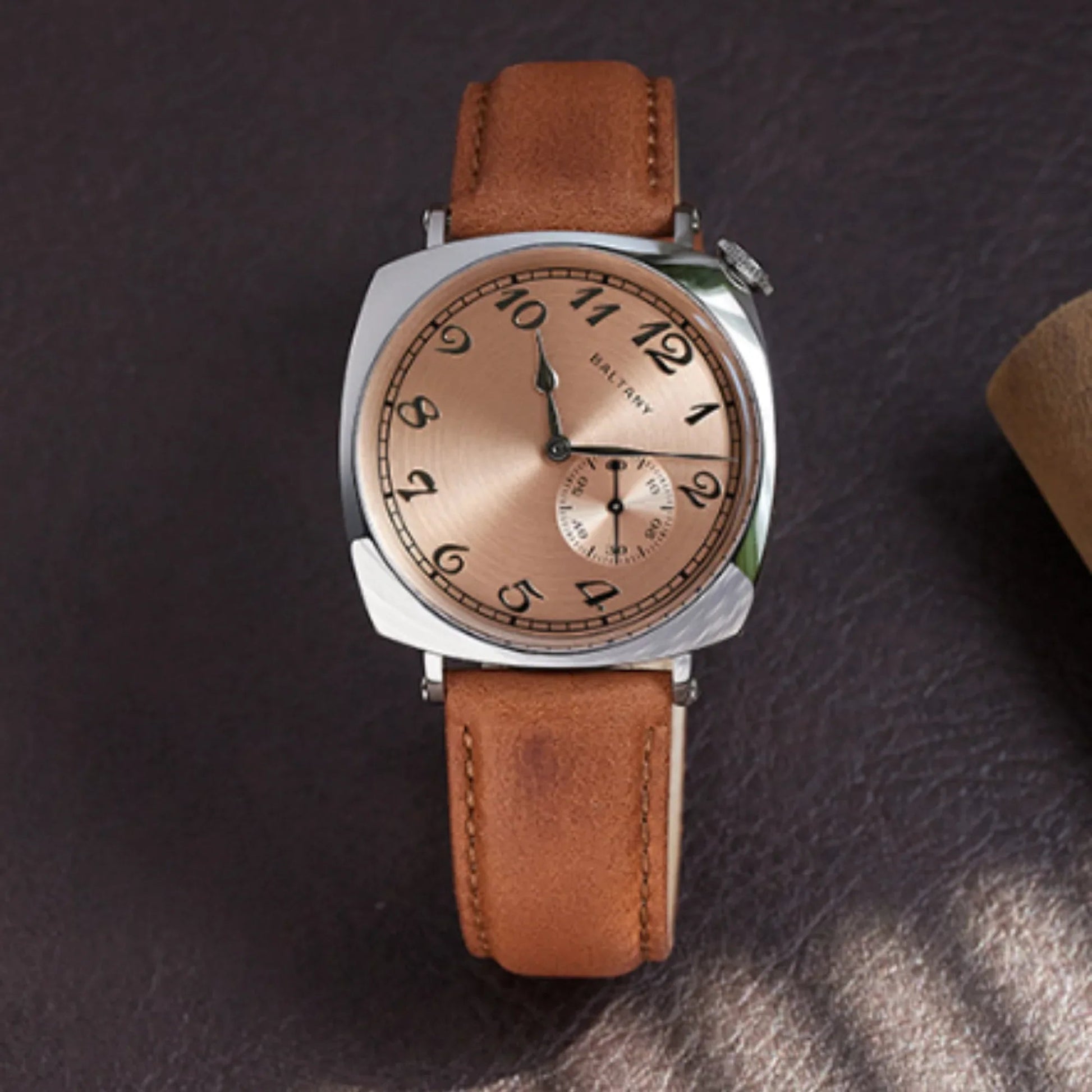 Retro American 1921 Cockeyed Dial Automatic Watch S4046 - Salmon Dial - DREAM WATCHES