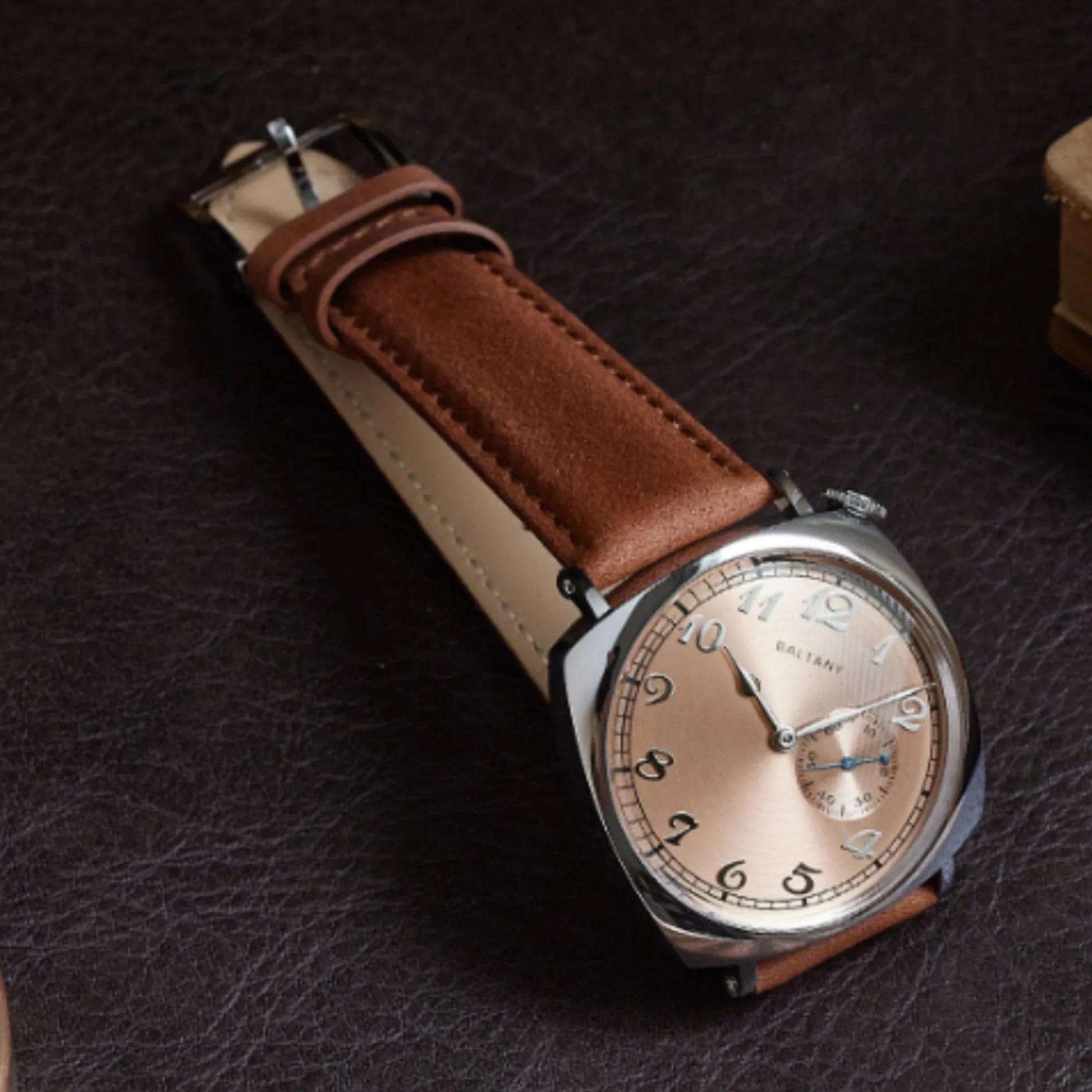 Retro American 1921 Cockeyed Dial Automatic Watch S4046 - Salmon Dial - DREAM WATCHES