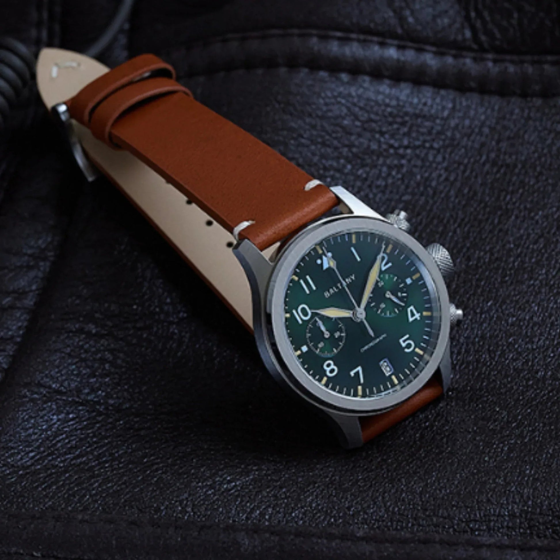 Retro Calendar Military Chronograph Pilot Watch S5057 - DREAM WATCHES