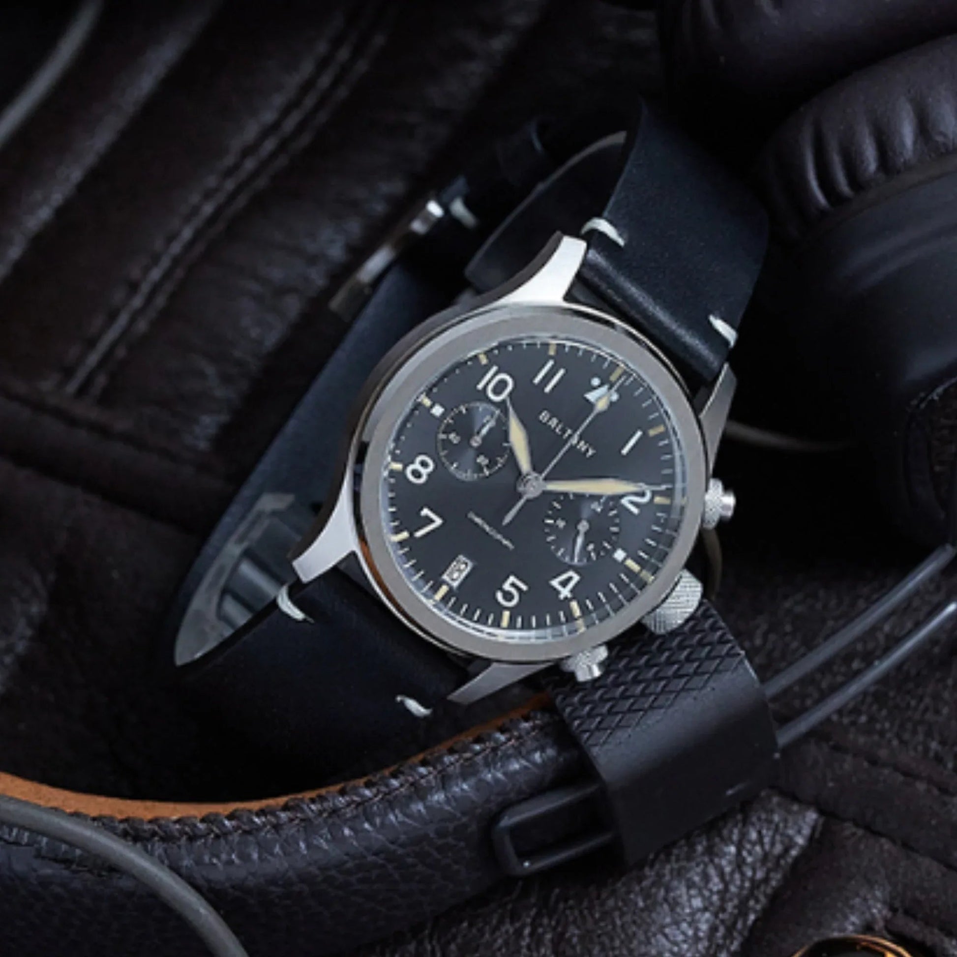 Retro Calendar Military Chronograph Pilot Watch S5057 - DREAM WATCHES