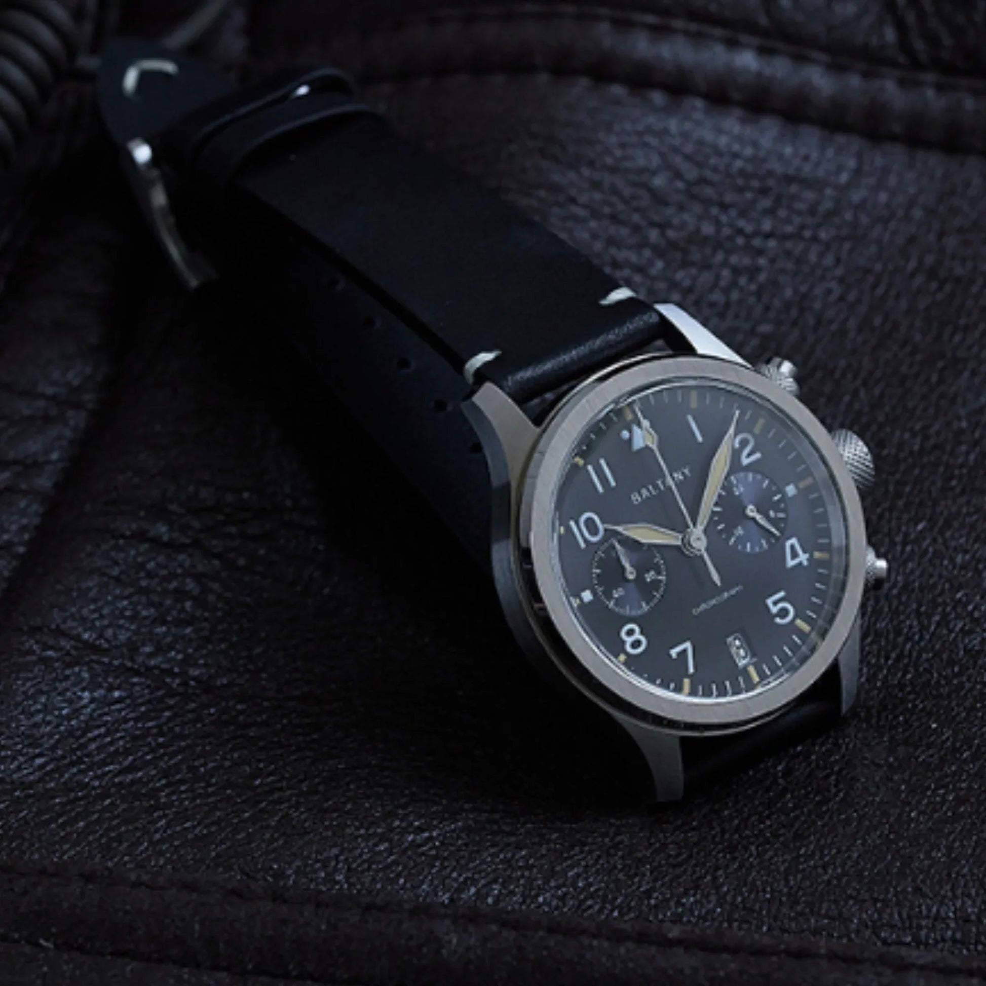 Retro Calendar Military Chronograph Pilot Watch S5057 - DREAM WATCHES