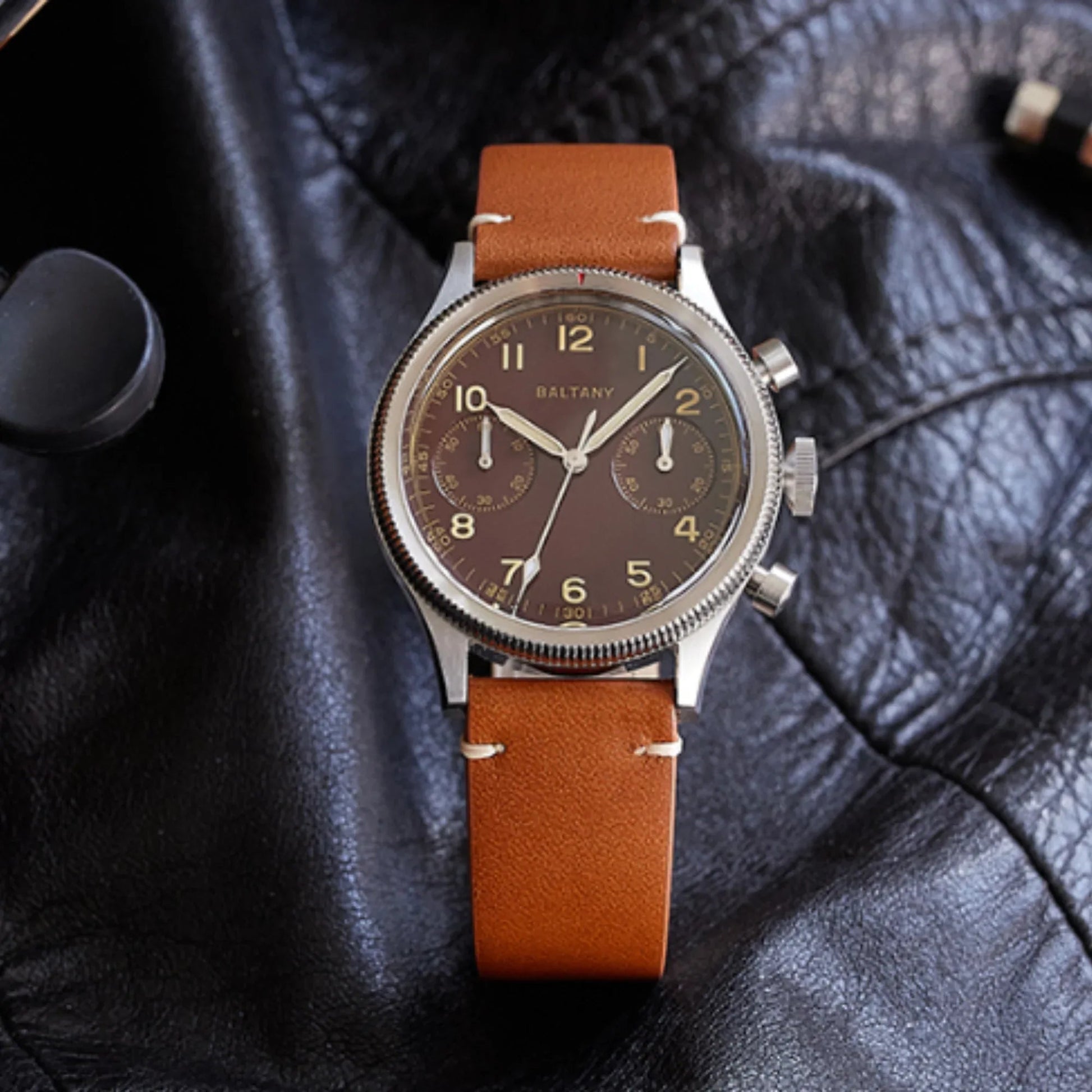 Rotating Bezel Quick Reset 6S21 Movement Affordable Chronograph S5054 - Brown Dial - DREAM WATCHES