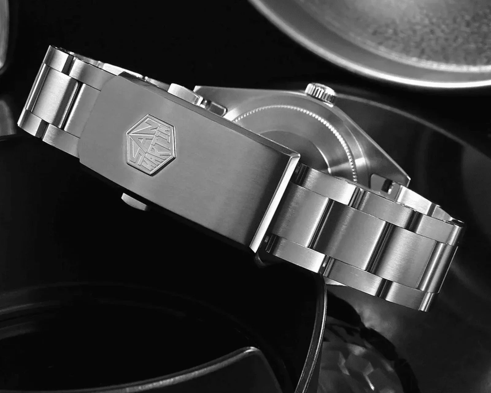 San Martin 39mm ST2130 Explore Watch SN020-G3 - ST2130 - DREAM WATCHES