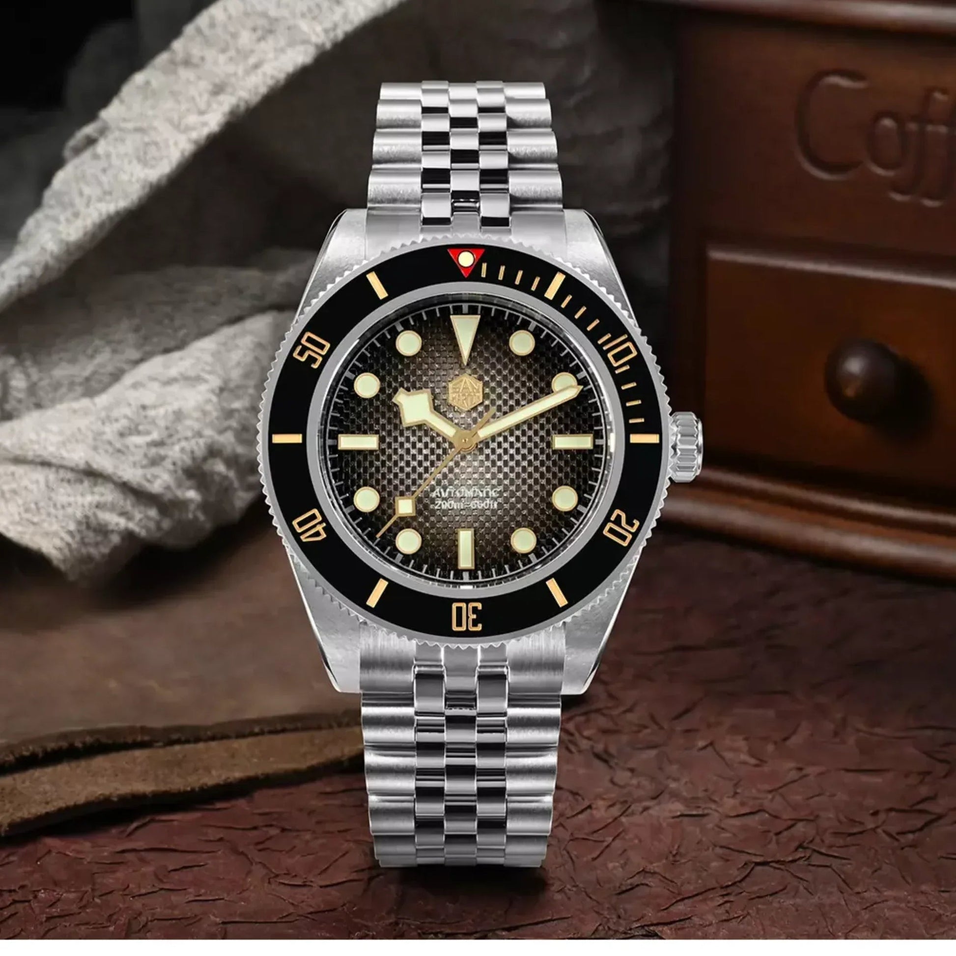 San Martin New 40mm BB Diver Watch snowflake hands NH35 Automatic Mechanical Sapphire black /gray gradient grid dial SN0128-B - DREAM WATCHES
