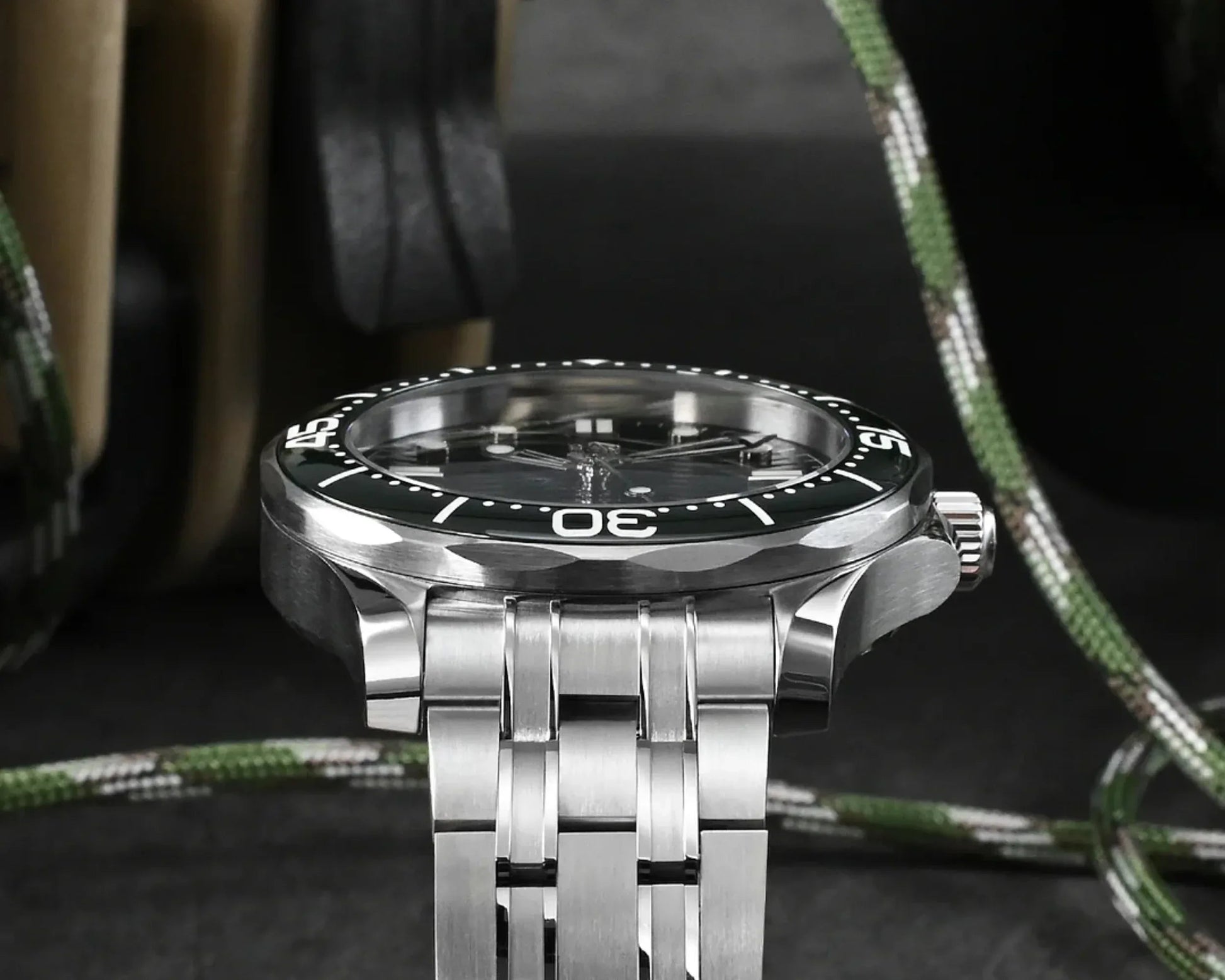 San Martin Sea Ghost Diving Watch SN0088G2 - Green - DREAM WATCHES