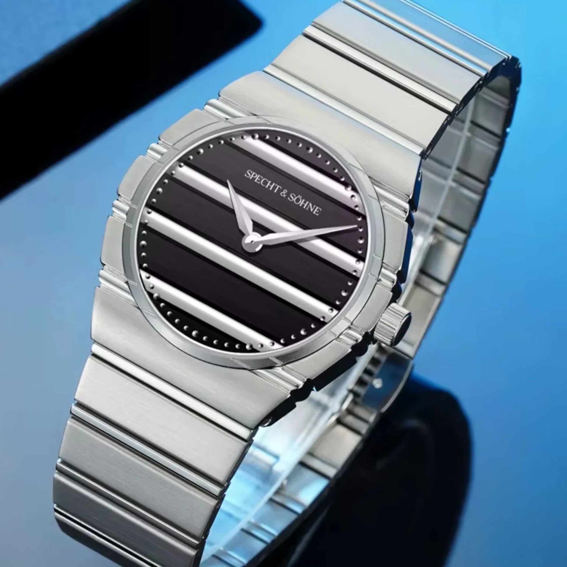 Specht & Söhne Royale ultra-thin quartz wristwatch - DREAM WATCHES