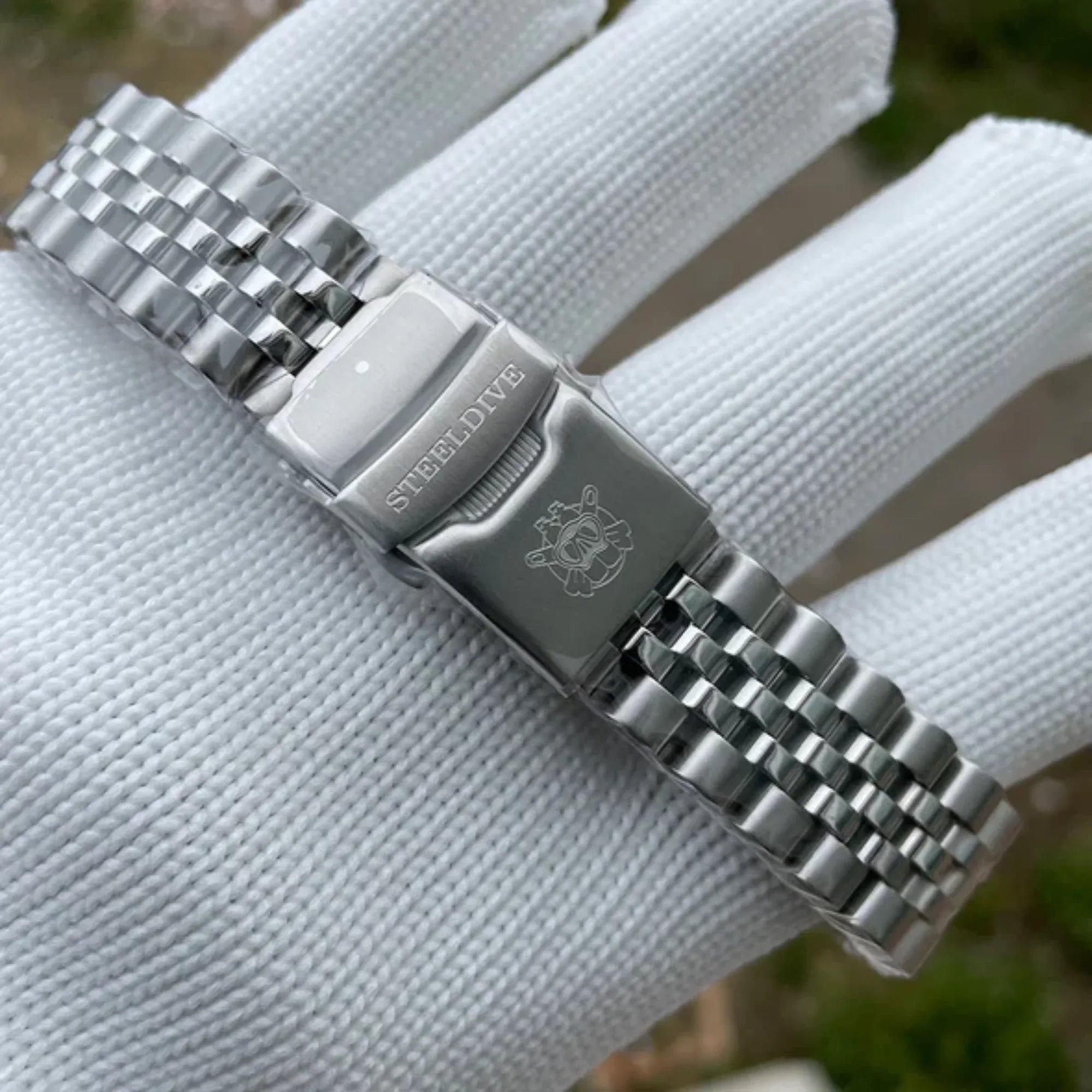 Steeldive SD1933 DJ Homage Men Watches - Fluted Bezel White Dial With Jubilee Bracelet - DREAM WATCHES