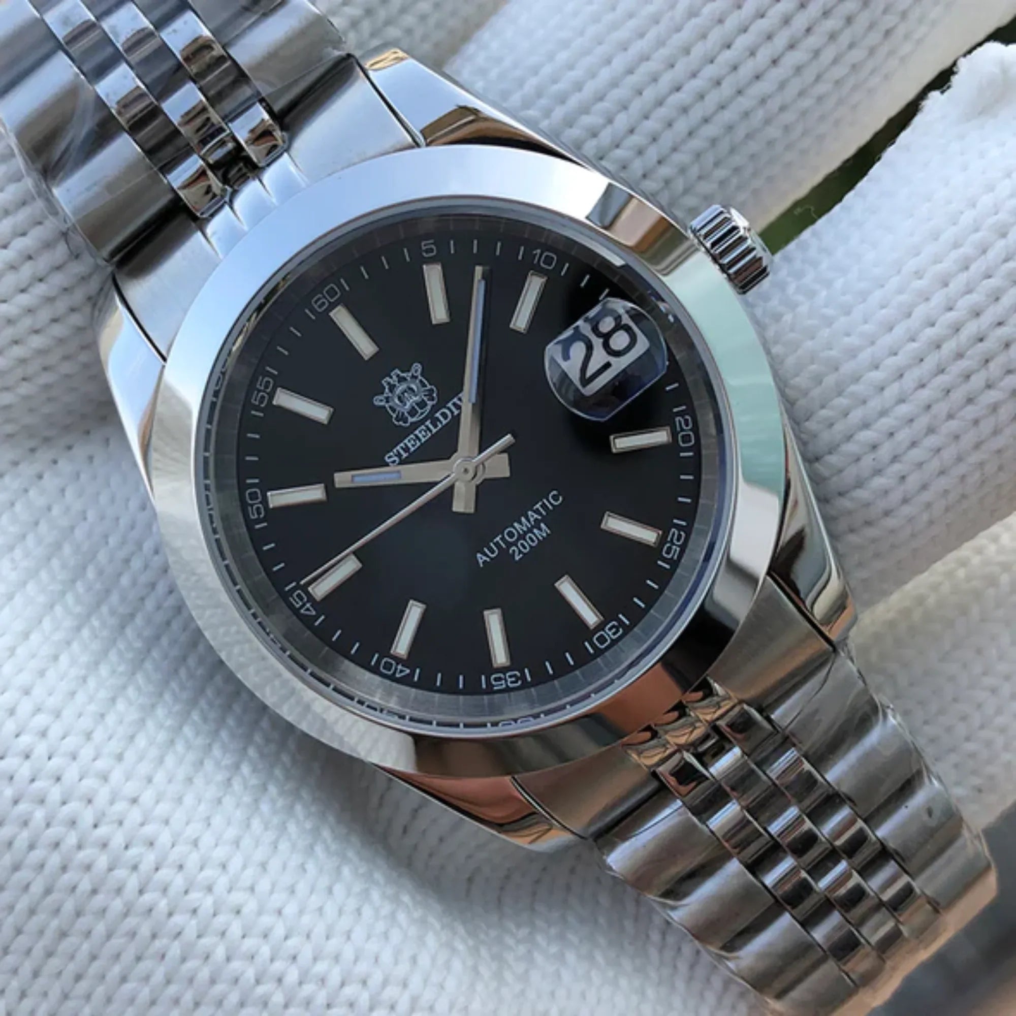 Steeldive SD1934 Vintage Diver Watch - Black Dial With Jubilee Bracelet - DREAM WATCHES