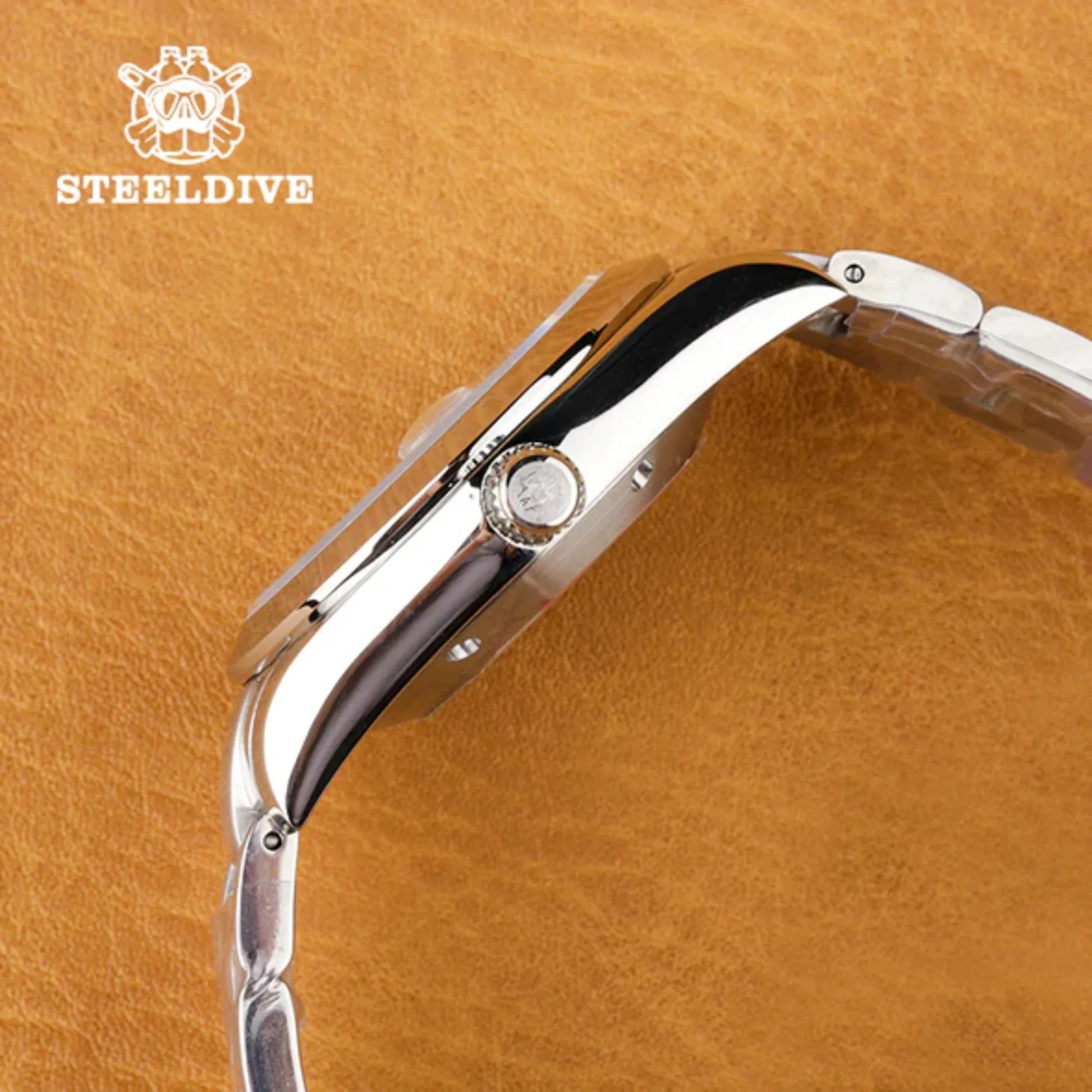 Steeldive SD1934 Vintage Diver Watch - White Dial With Oyster Bracelet - DREAM WATCHES