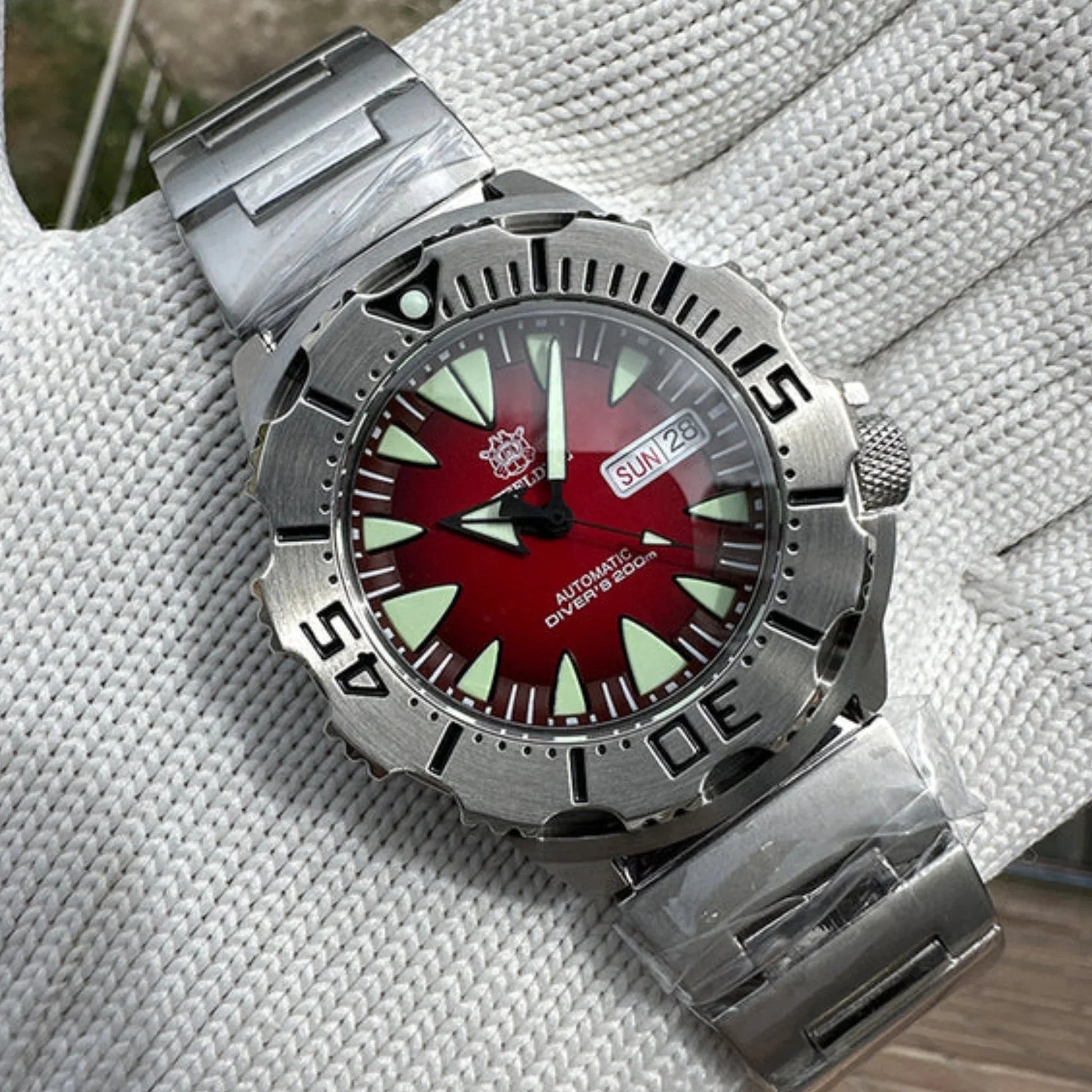 Steeldive SD1984 NH36 Automatic Monster Men Watch - Red - DREAM WATCHES