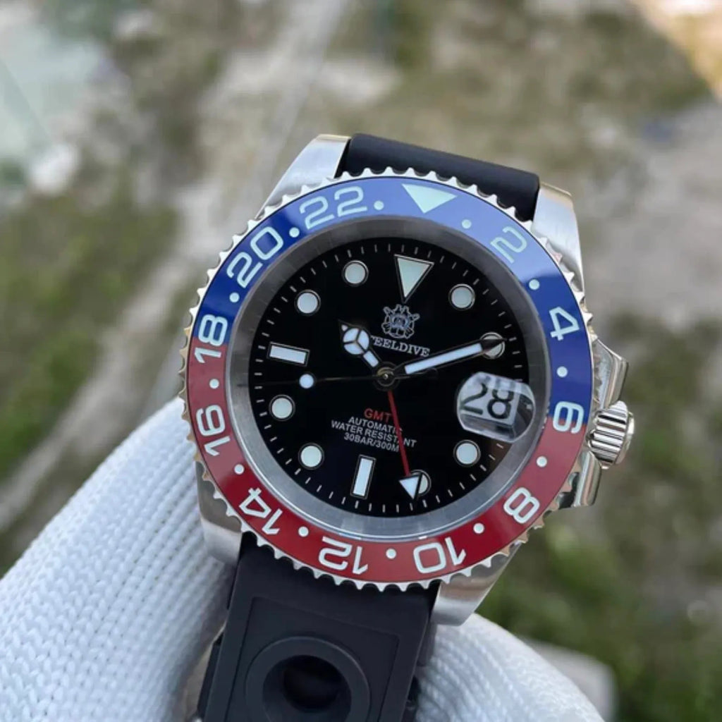 Steeldive SD1993 NH34 GMT Automatic Watch V2 Red/Blue Dial With Oyster Bracelet - DREAM WATCHES