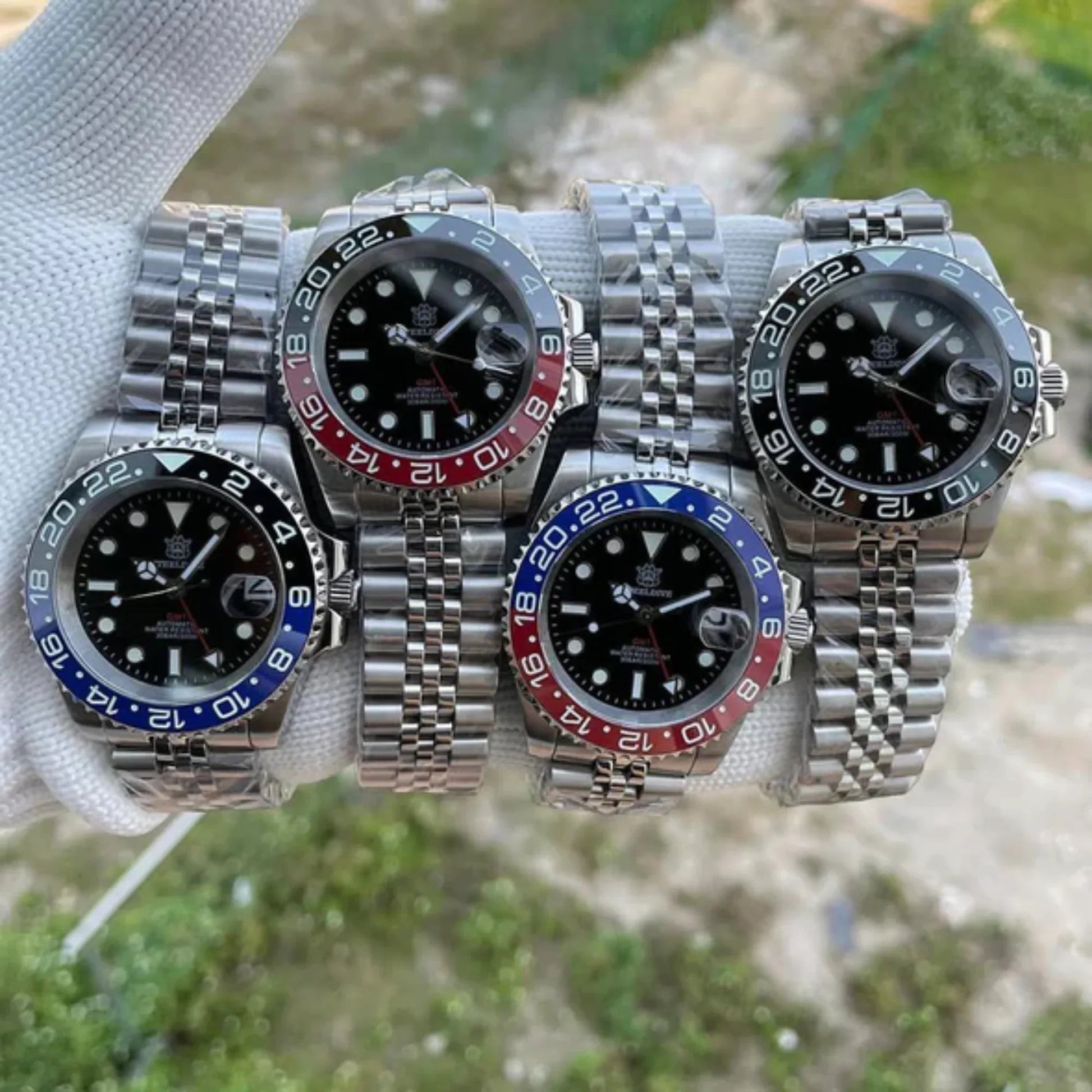 Steeldive SD1993 NH34 GMT Automatic Watch V2 Red/Blue With Jubilee Bracelet - DREAM WATCHES