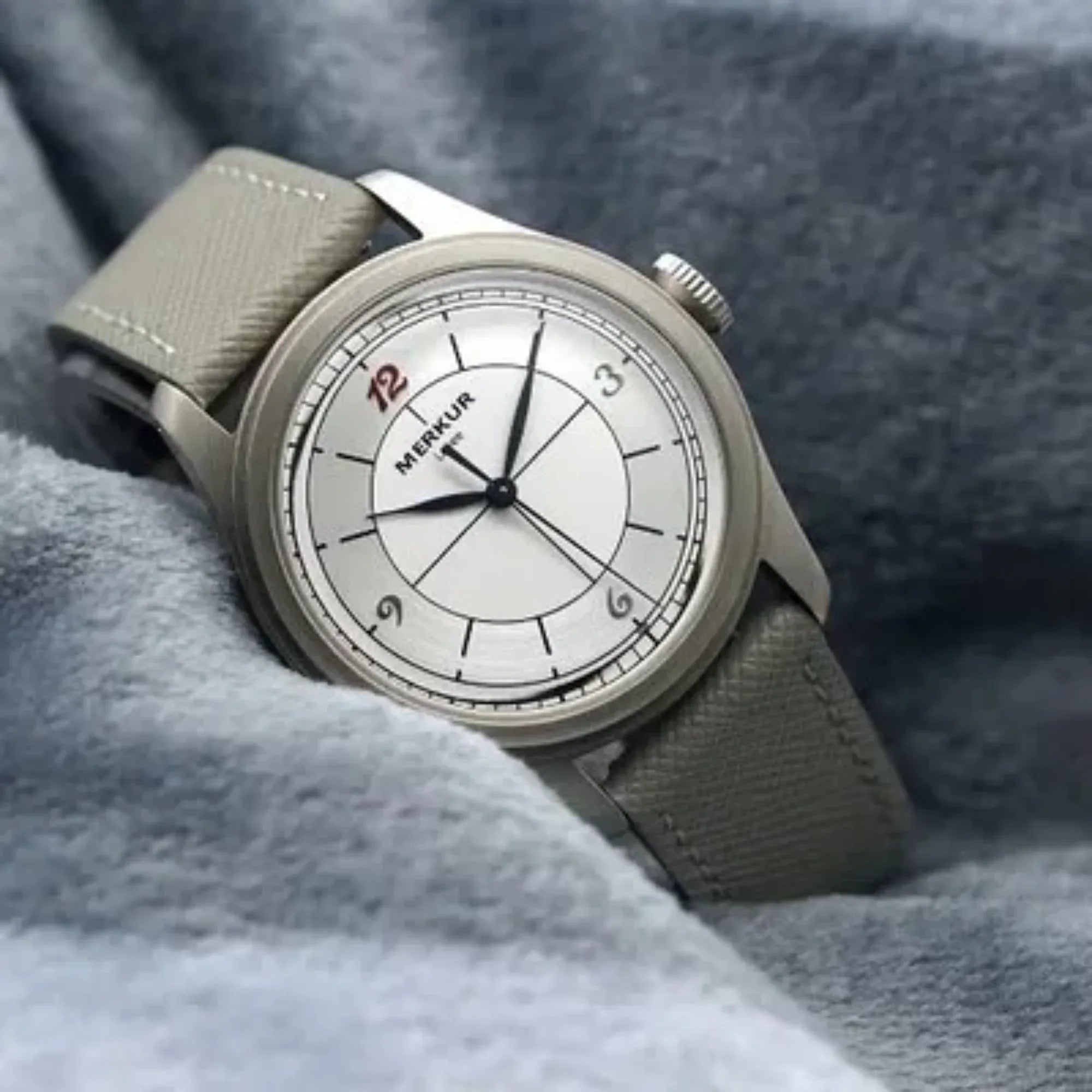 The New MERKUR red 12 Business LEVEE Series Manual Watch Cross Line Dial White Dial Retro Casual Watch for Men - DREAM WATCHES