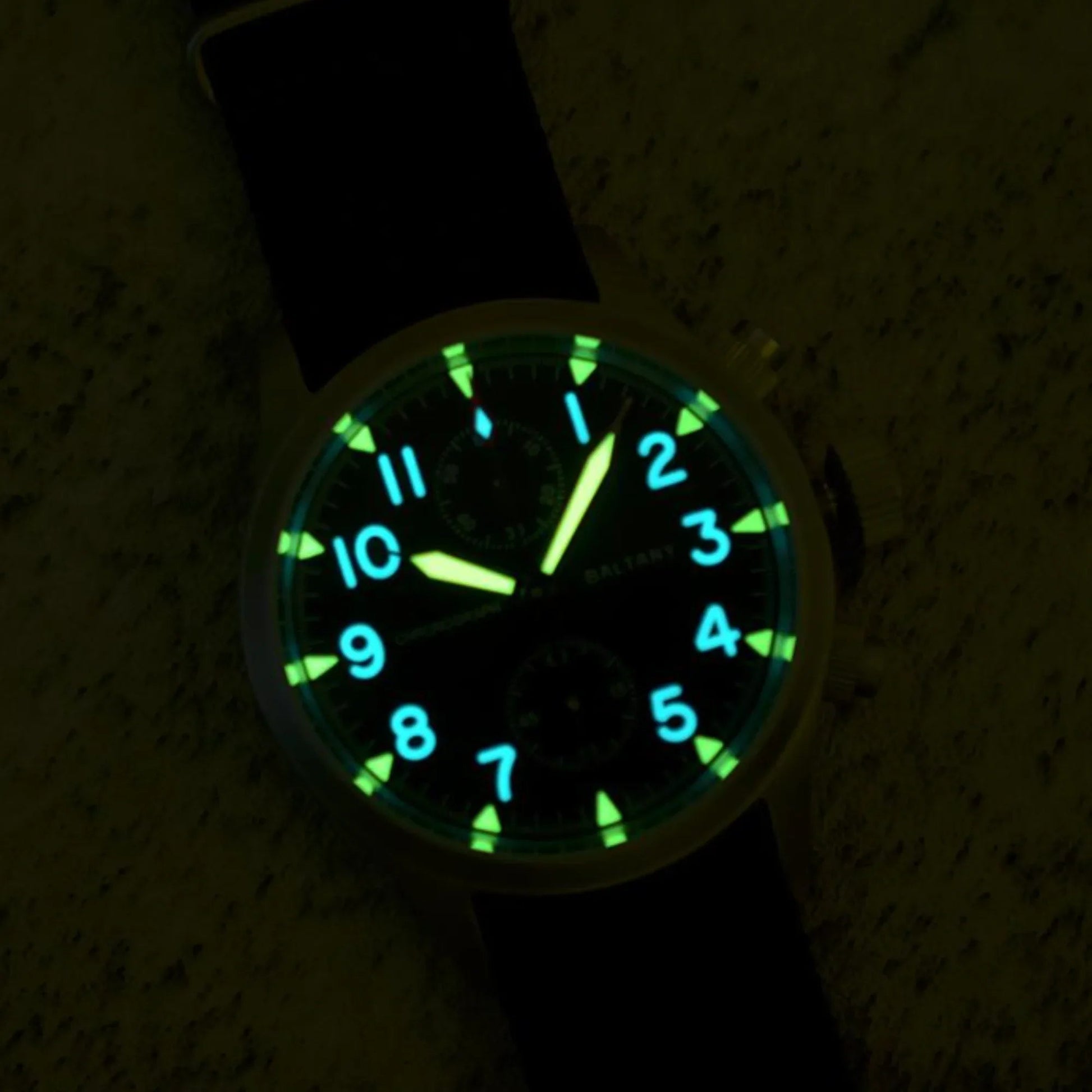 Vintage Military Style Quartz Chronograph Watch S5033 - DREAM WATCHES