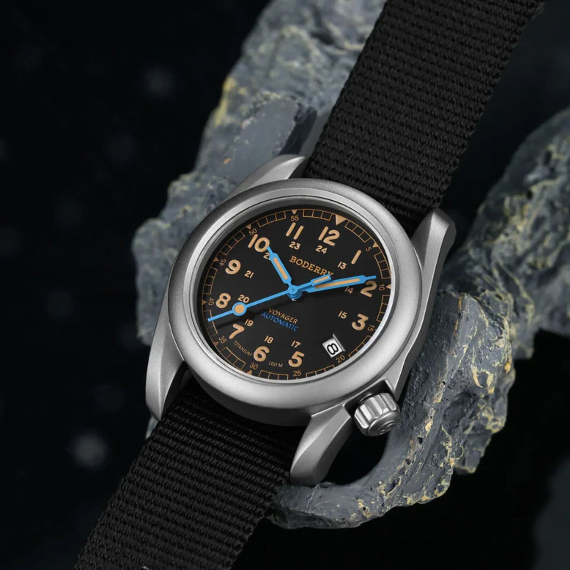 VOYAGER - 100M Waterproof Titanium Automatic Field Watch | Vintage Noir - DREAM WATCHES